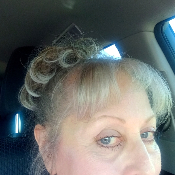 Meet your Posher, Paula - Picture 1 of 1